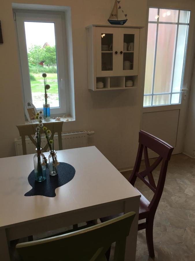 Marijanas Ferienhof 2, Urlaub Mit Viel Platz Zwischen Dornumersiel Und Bensersiel, Gehoert Zum Cafe Kunterbunt Holtgast エクステリア 写真
